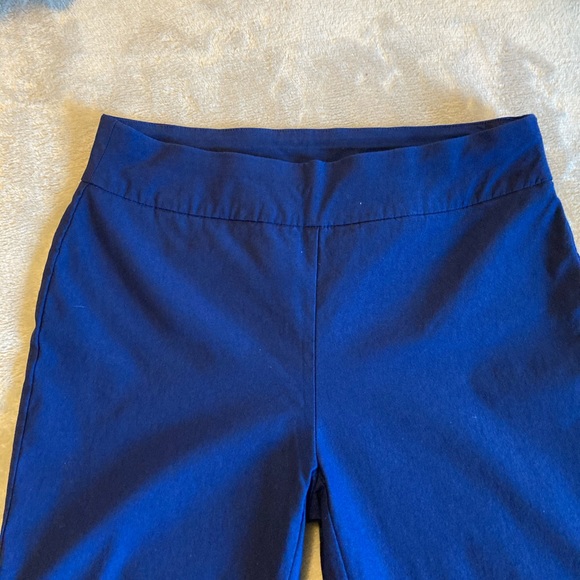 So Slimming by Chico’s Crop Pants - Picture 3 of 3